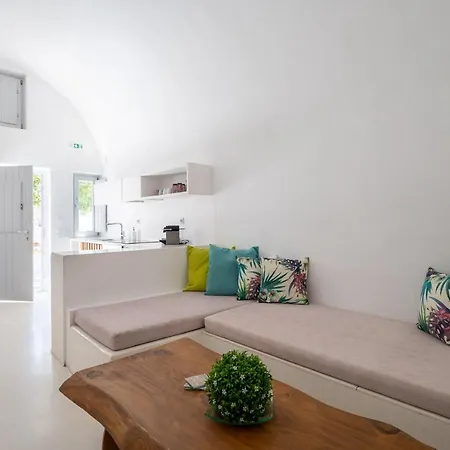 Fertimo - Authentic Cave Homes With Private Hot Tub * Exo Gonia