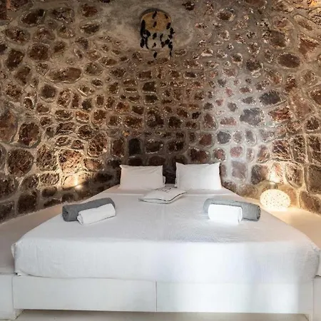 Fertimo - Authentic Cave Homes With Private Hot Tub Vila