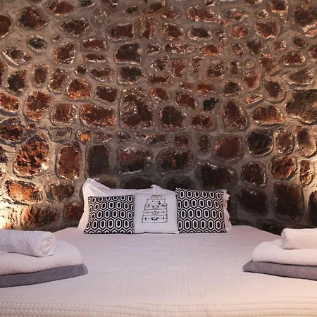 Fertimo - Authentic Cave Homes With Private Hot Tub * Éxo Goniá