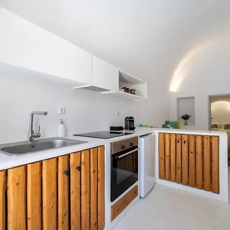 Fertimo Villa Exo Gonia